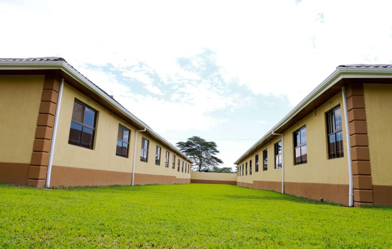 Lake Naivasha Lazarus Lodge Exterior photo