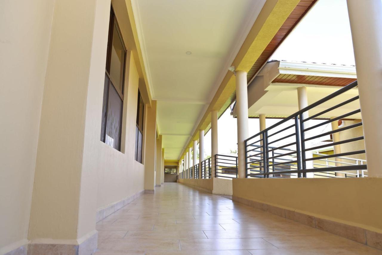 Lake Naivasha Lazarus Lodge Exterior photo