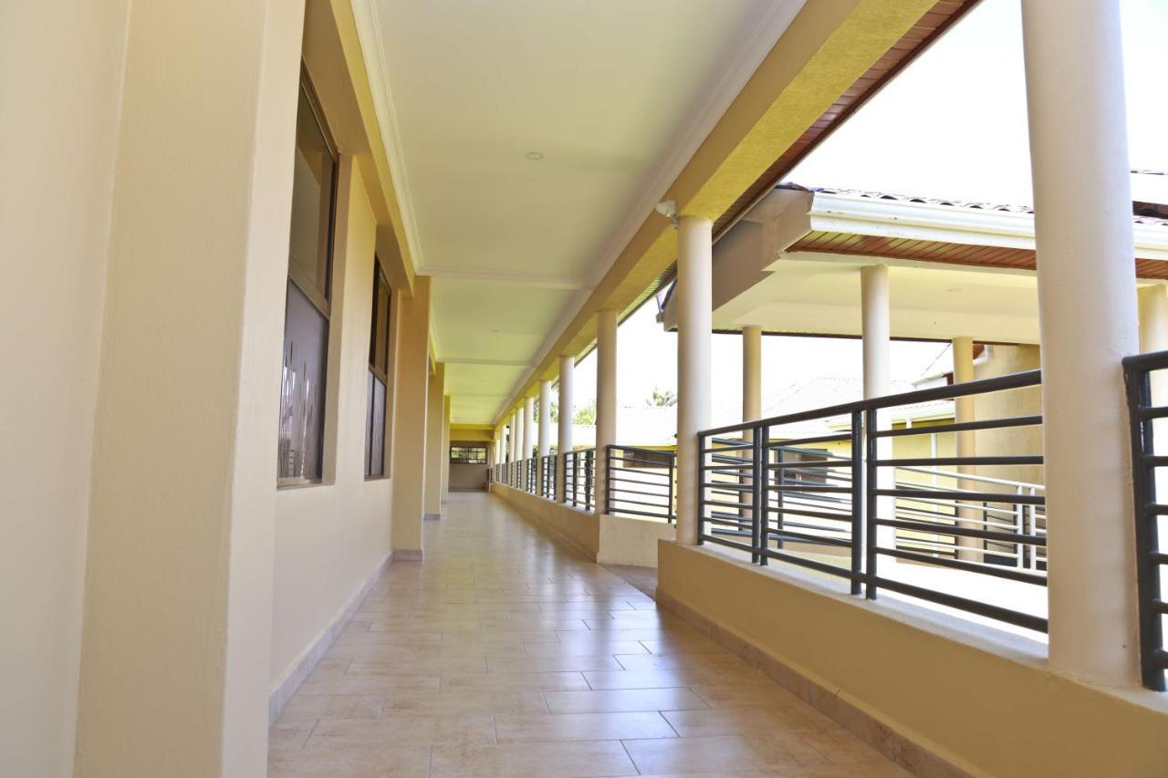 Lake Naivasha Lazarus Lodge Exterior photo