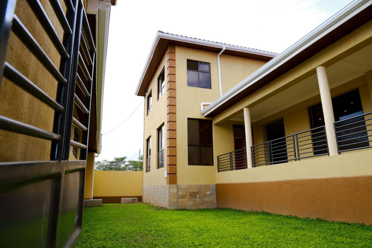 Lake Naivasha Lazarus Lodge Exterior photo