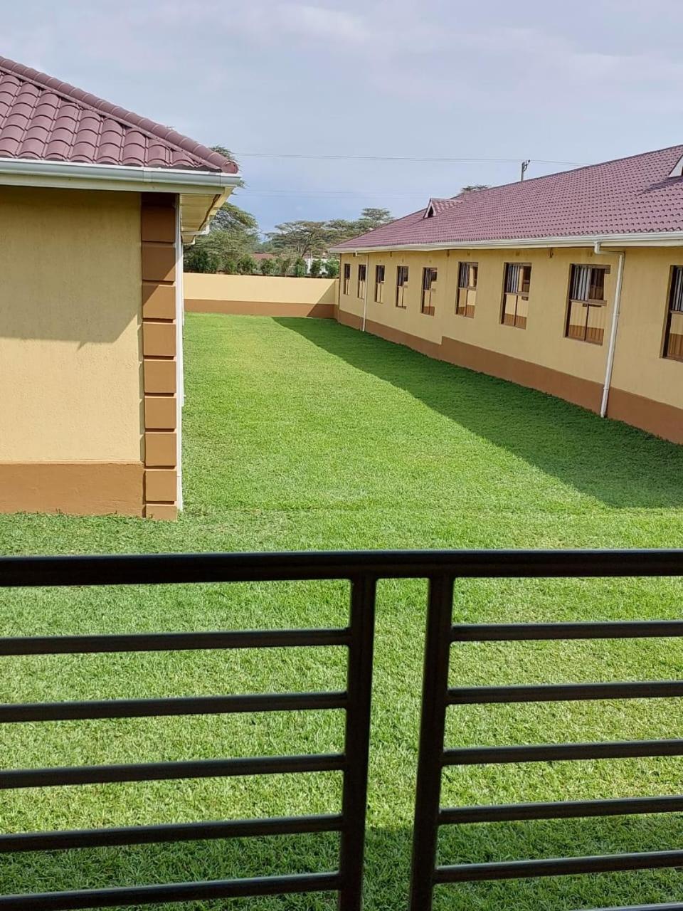 Lake Naivasha Lazarus Lodge Exterior photo